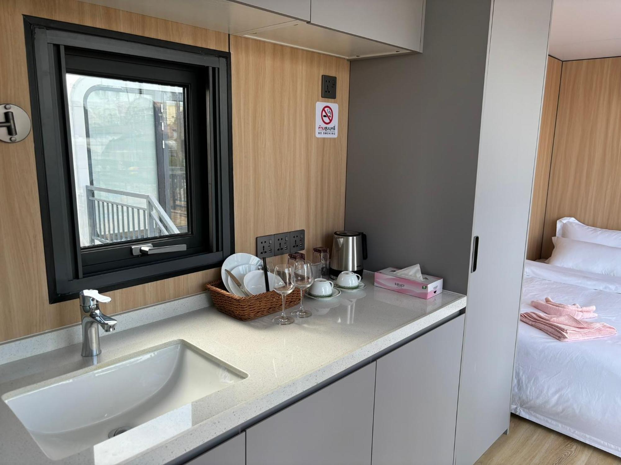 Space House Hotel Phuket Rawai Dış mekan fotoğraf